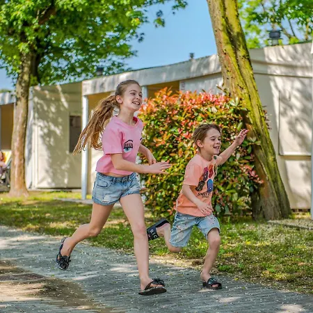 Parco vacanze Portofelice Village 4*