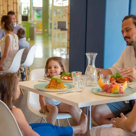 Portofelice Village 4*