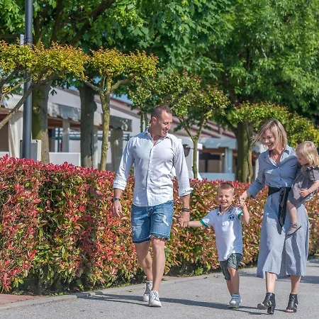 База отдыха Portofelice Village Эраклея-Маре
